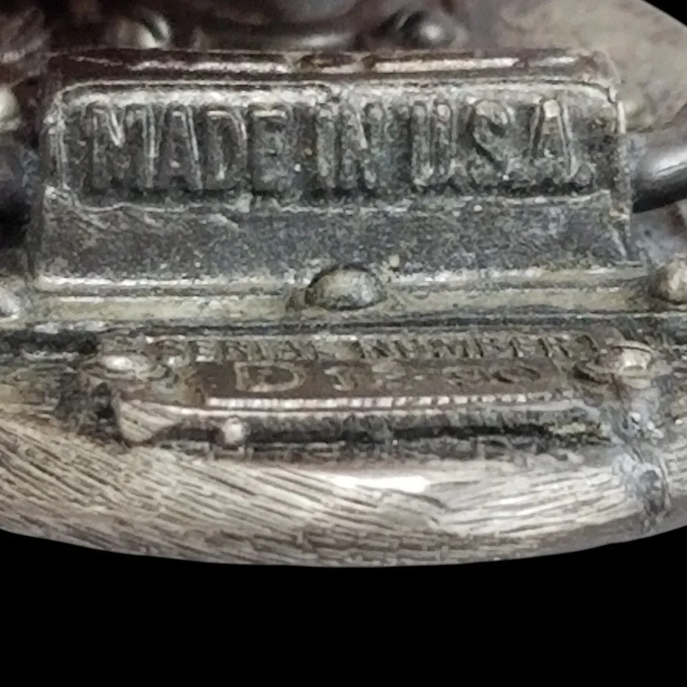 Vintage USA Number 1 Patriotic Small Belt Buckle‎ 1984 Collectible Metal